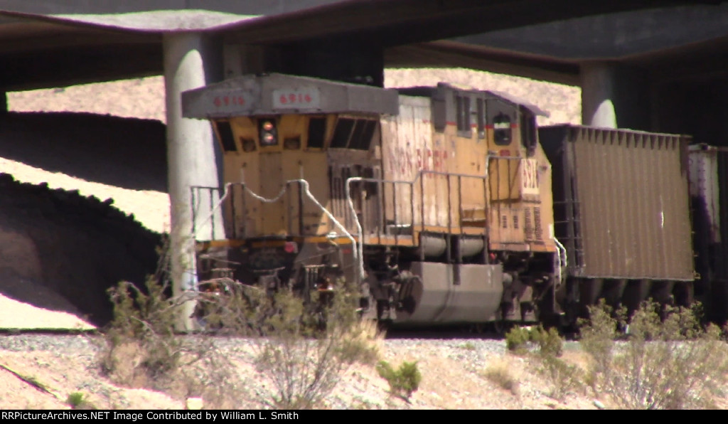 EB Unit Empty Hooper Frt at Erie NV W-Pshr -96